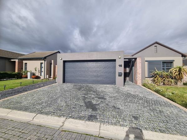 House For Rent in Turnberry Village, Kuilsriver